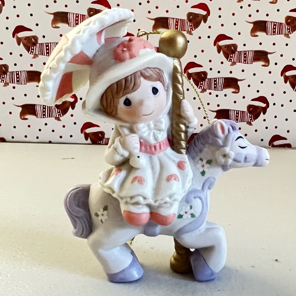 Precious Moments Marry Poppins Carousel 2018 Ornament